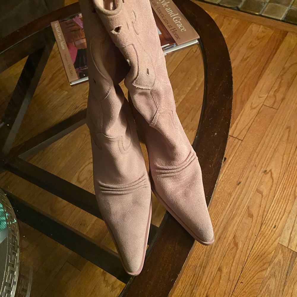 Pink suede, pointed toe, western boots